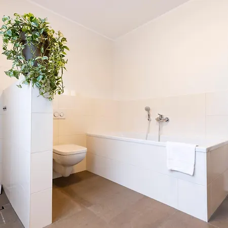 Hello Holidays - - Zentral - Terrasse - Parkplatz * Oldenbourg