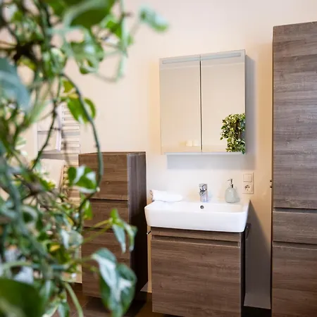 Hello Holidays - - Zentral - Terrasse - Parkplatz Appartement